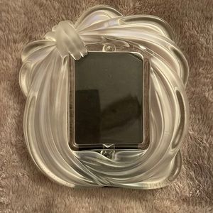 Mikasa Frosted Love Knot Picture Frame